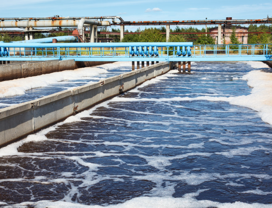 Beneficios del tratamiento de aguas industriales